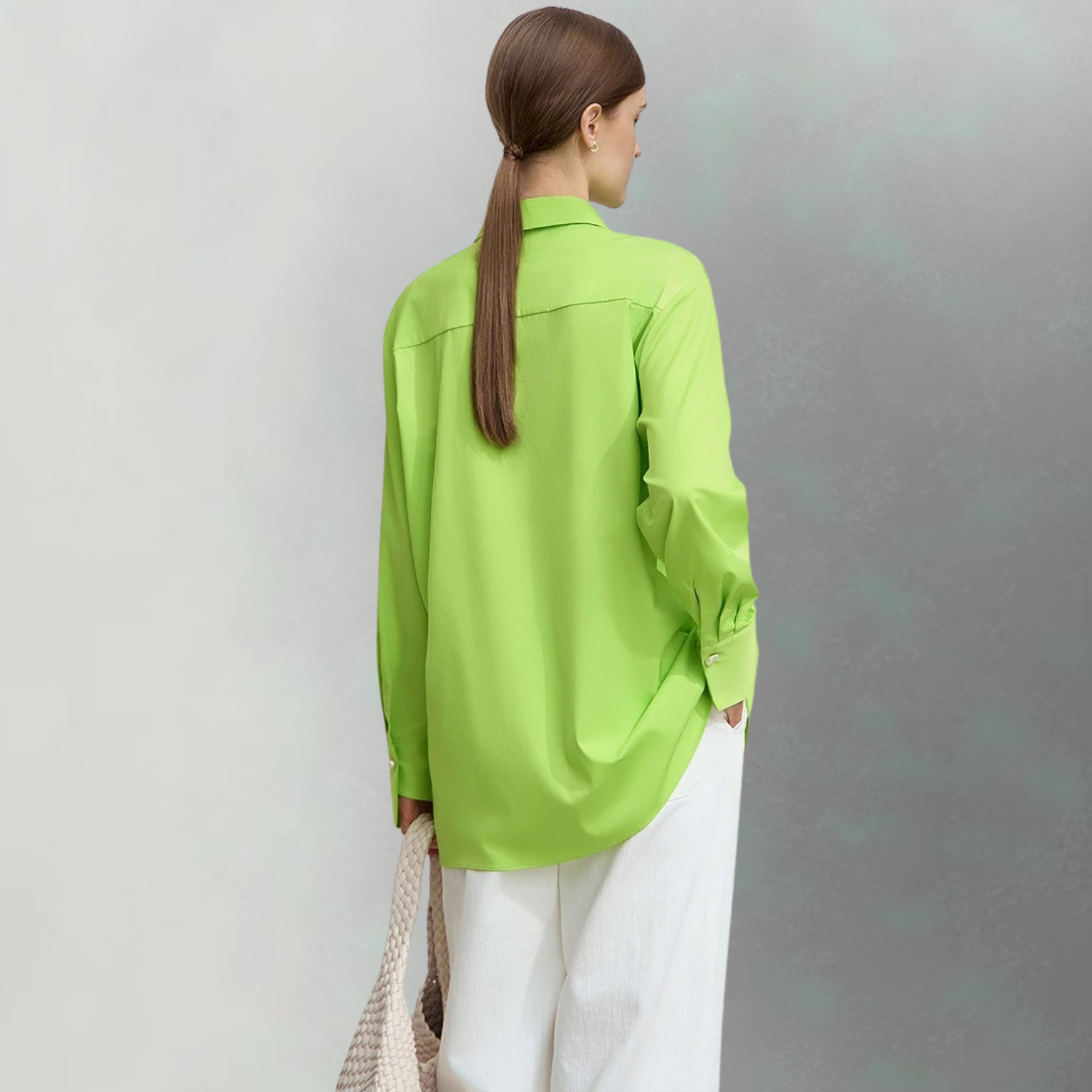 Camisa Capucine – Camisa social feminina com punho de alfaiataria