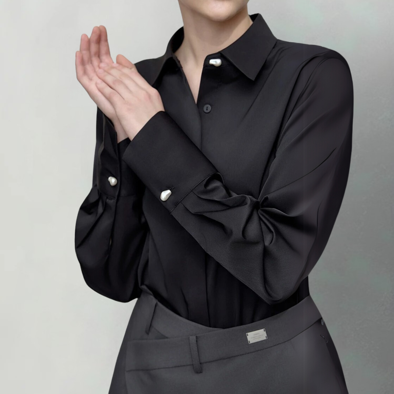 Camisa Capucine – Camisa social feminina com punho de alfaiataria