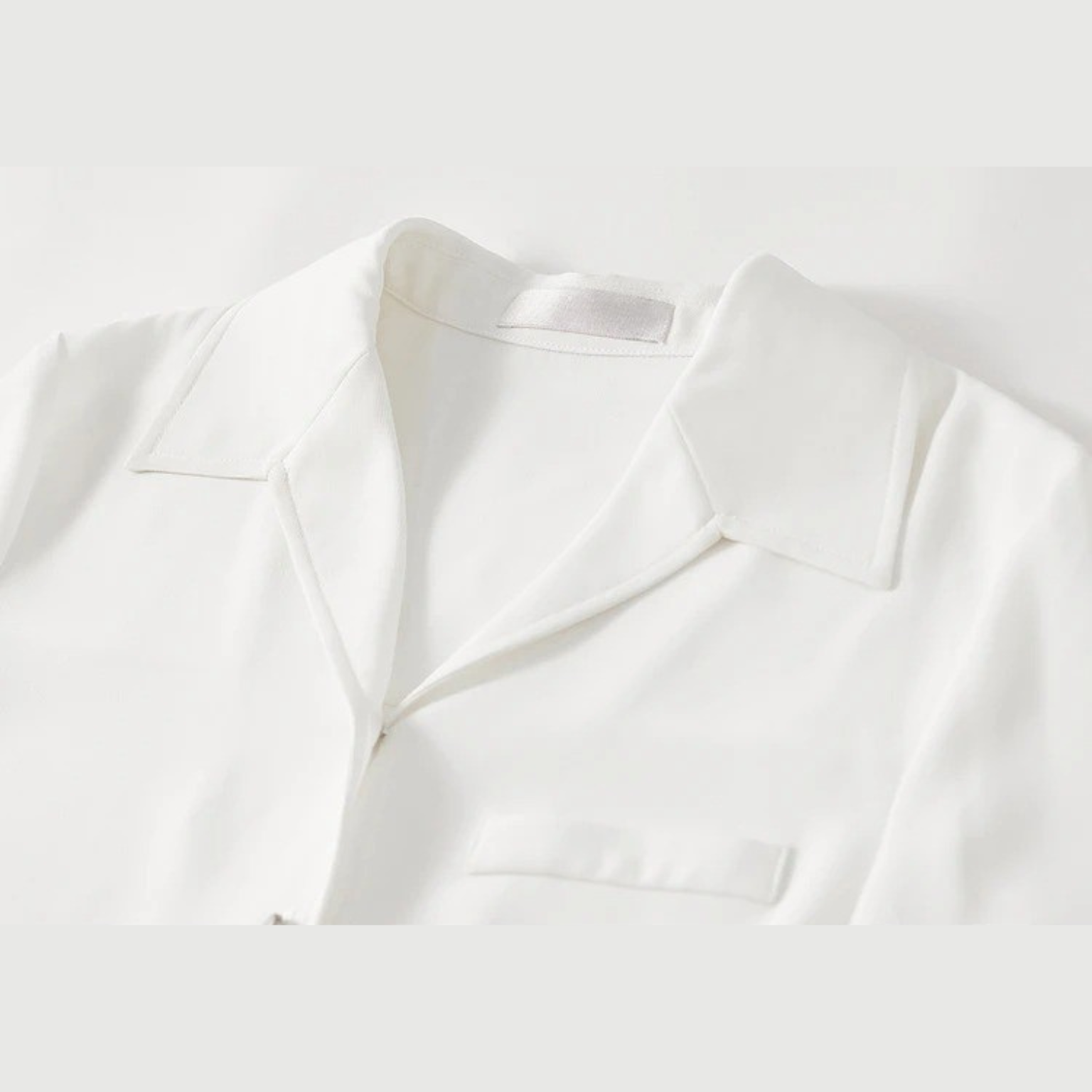 Camisa Léonie – Camisa Social Feminina Minimalista