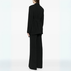 Conjunto Andros – Terno feminino com blazer estruturado preto ou branco e calça de alfaiataria reta